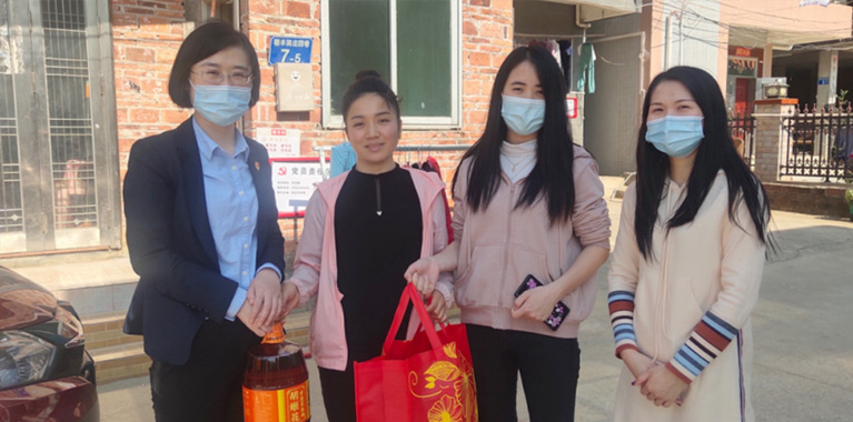 bifa必发集团集团开展新春送关怀慰问结对帮扶党员活动